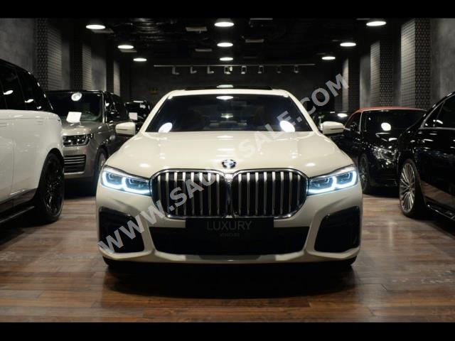 2020 بي ام دبليو الفئة السابعة 730 إل أي