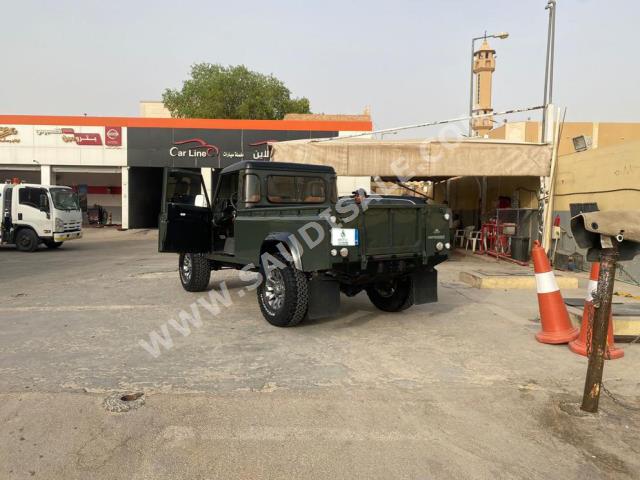 2000 لاند روفر ديفيندر