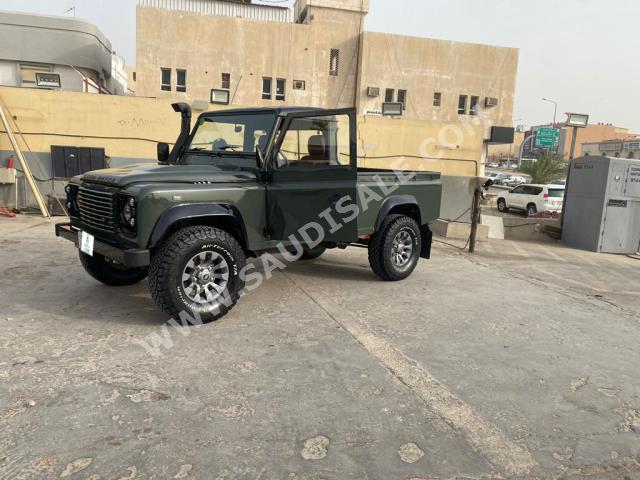 2000 لاند روفر ديفيندر