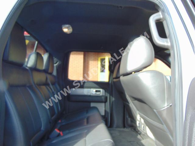 2011 فورد اف 150 رابتور