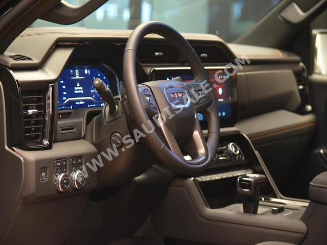 2022 جي ام سي سييرا اي تي 4