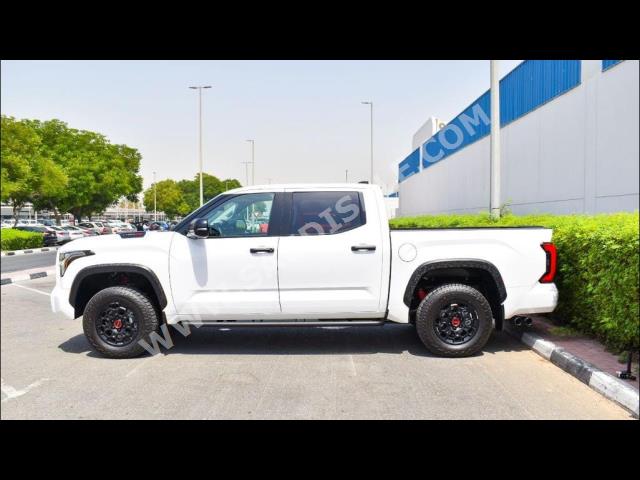 2023 تويوتا تندرا تي ار دي برو