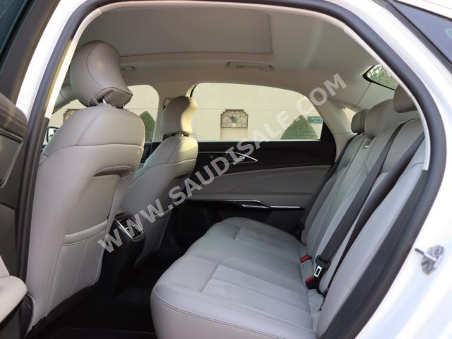2021 Ford Taurus