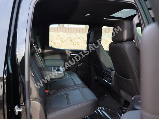 2021 GMC Sierra Denali