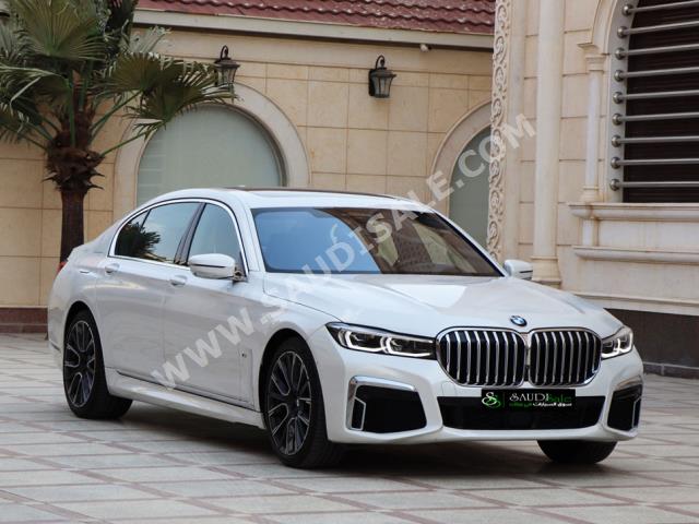 2020 بي ام دبليو الفئة السابعة 730 إل أي