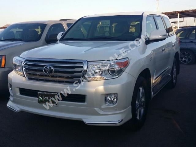 2014 Toyota Land Cruiser VXR