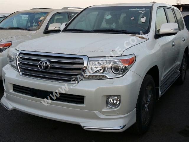 2013 Toyota Land Cruiser VXR