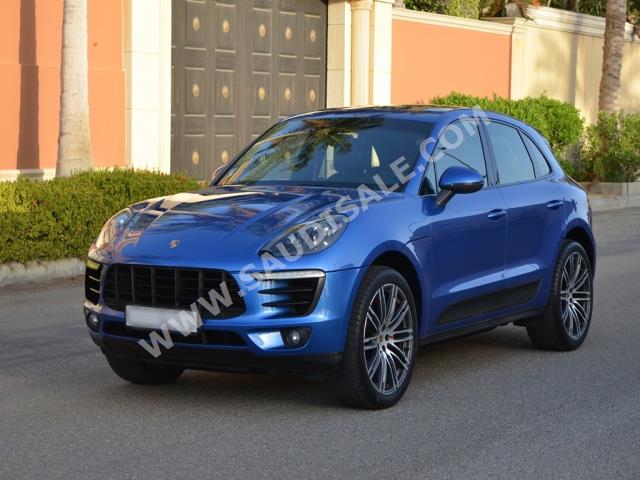 2015 بورش ماكان اس