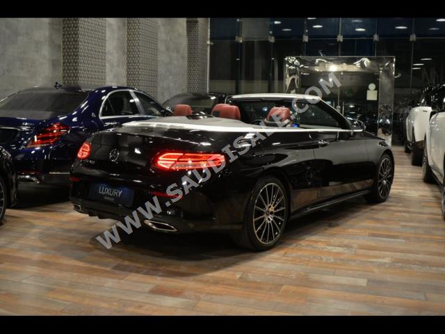 2020 مرسيدس - بنز سي 300 أي إم جي كوبيه