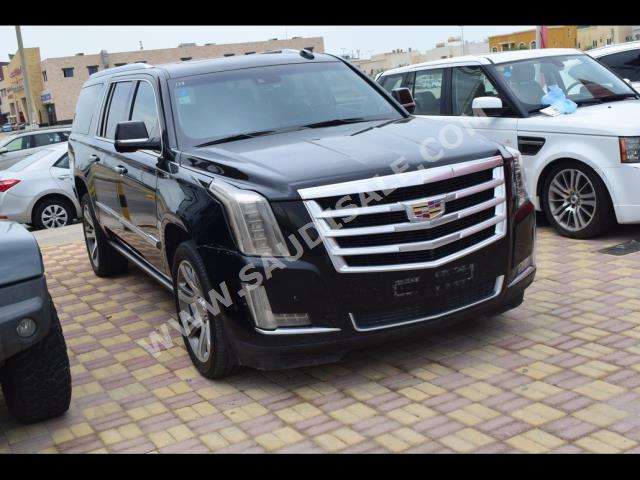 2018 كاديلاك اسكاليد إي إس في