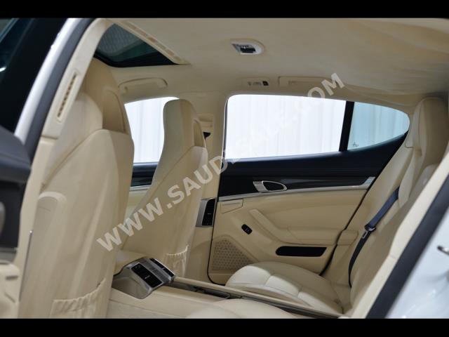 2011 بورش بانميرا