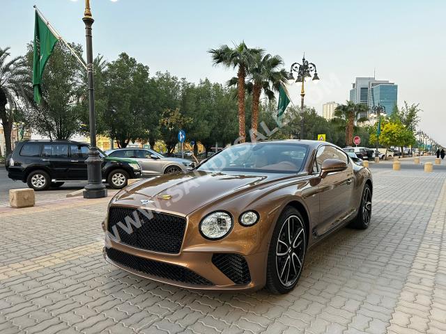 2022 بنتلي كونتيننتل جي تي