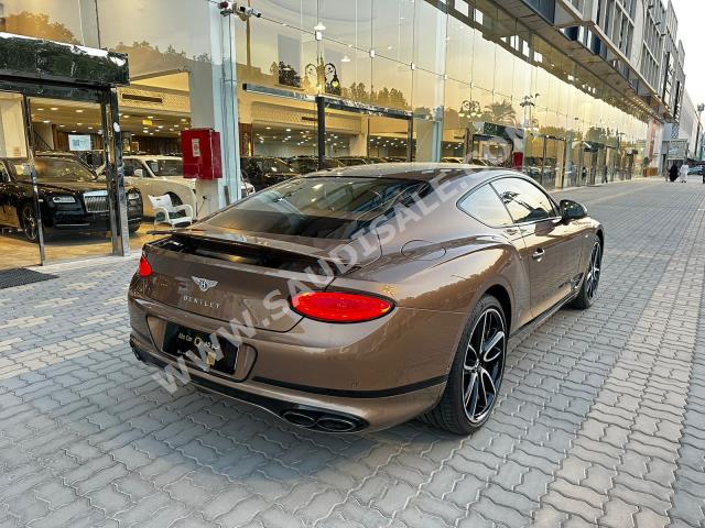 2022 بنتلي كونتيننتل جي تي