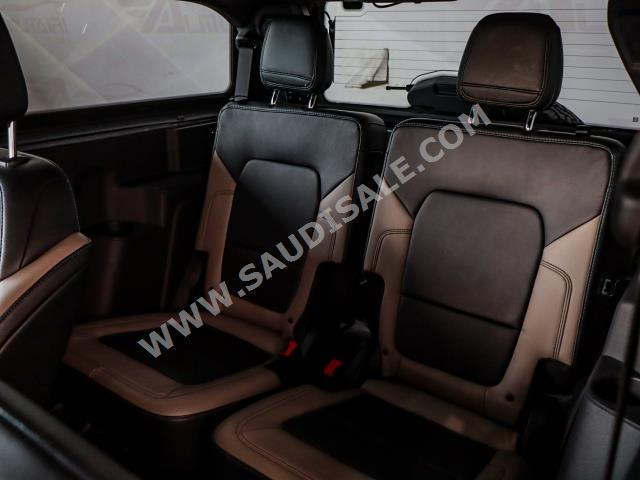 2022 فورد برونكو وايلد تراك