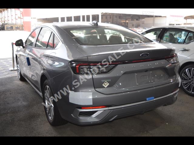 2023 فورد توروس