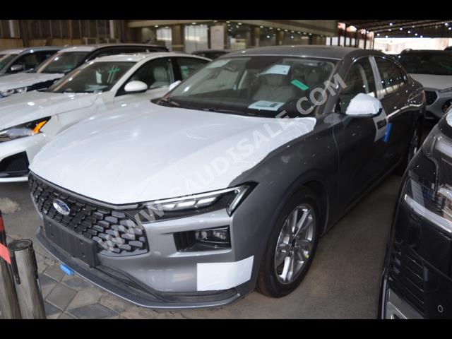 2023 فورد توروس