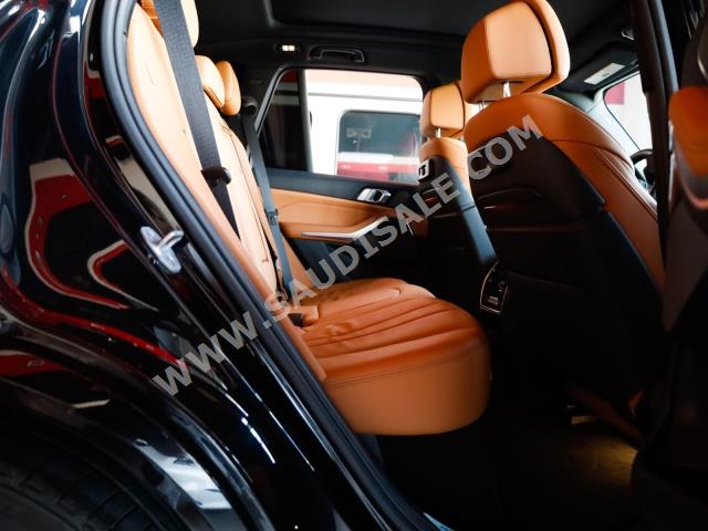 2019 بي ام دبليو الفئة اكس 5