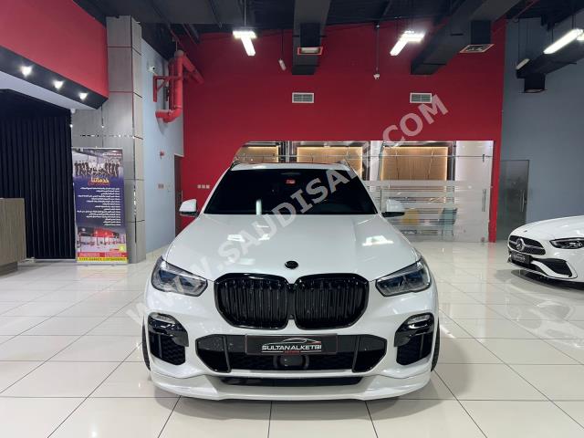 2021 بي ام دبليو الفئة اكس 5 إم50 أي