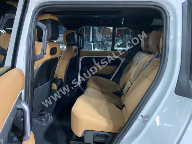 2022 لاند روفر ديفيندر اكس داينمك