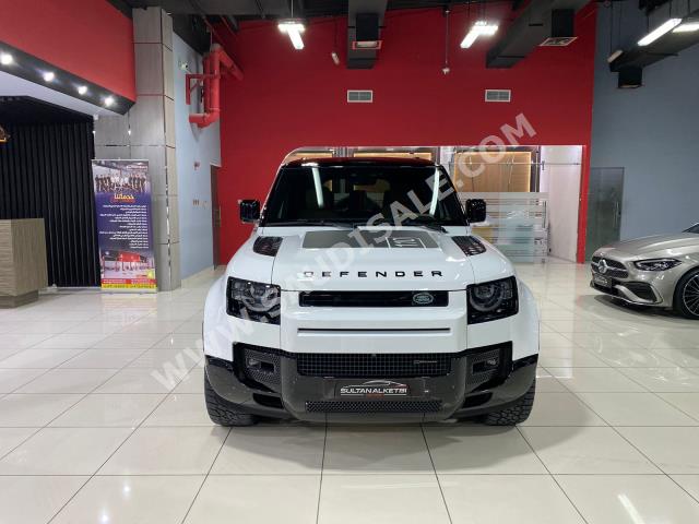 2022 لاند روفر ديفيندر اكس داينمك