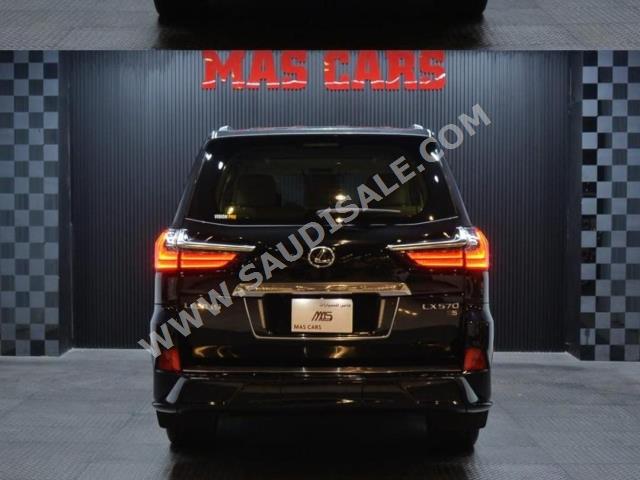 2019 لكزس إل إكس 570