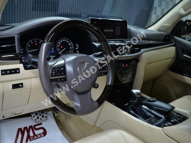 2019 لكزس إل إكس 570