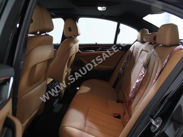 2023 بي ام دبليو الفئة الخامسة 530 أي