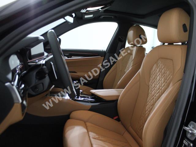 2023 بي ام دبليو الفئة الخامسة 530 أي