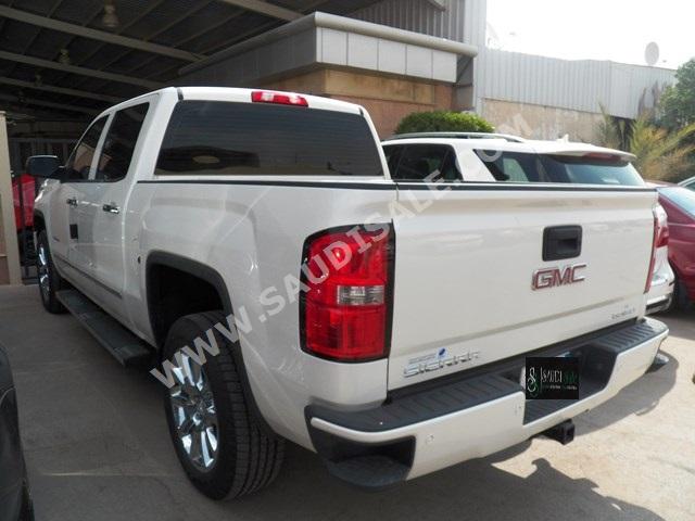 2014 GMC Sierra Denali