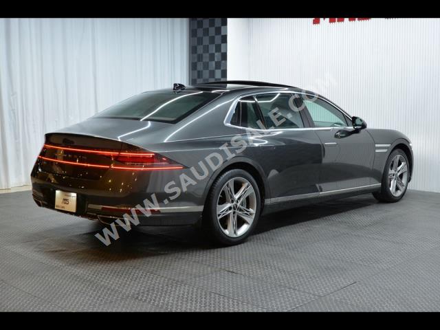 2022 جينيسيس جي 90