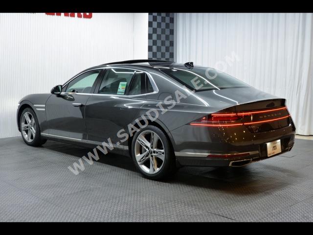 2022 جينيسيس جي 90