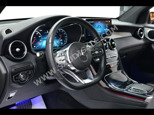 2023 مرسيدس - بنز جي إل سي 300