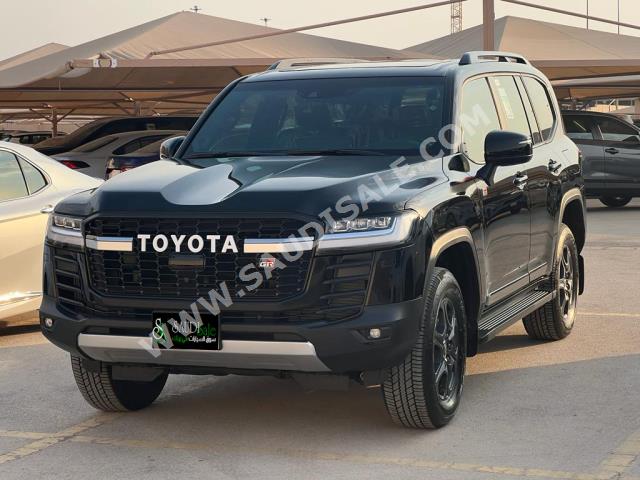 2023 تويوتا لاند كروزر جي ار سبورت