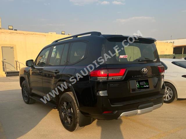 2023 تويوتا لاند كروزر جي ار سبورت