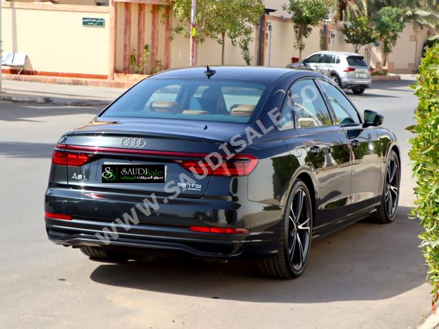 2022 اودي اي 8 ال