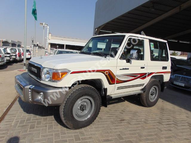 2016 تويوتا لاند كروزر ربع