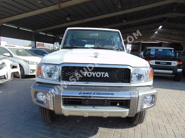 2016 تويوتا لاند كروزر ربع