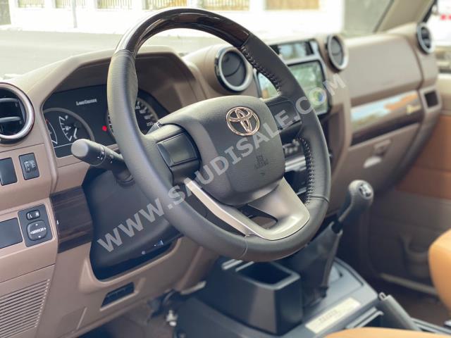 2022 تويوتا لاند كروزر ربع