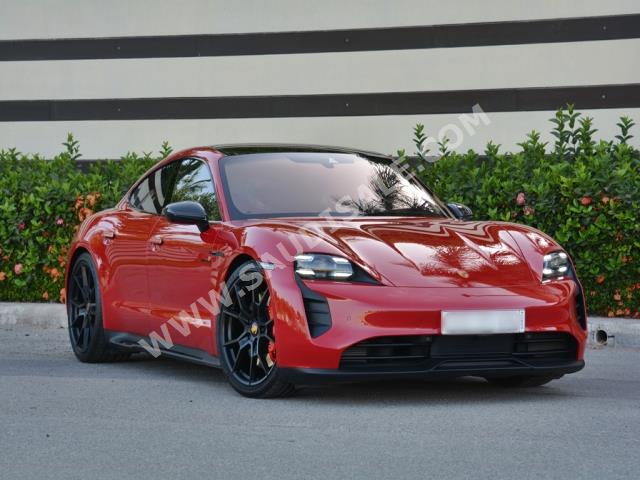 2022 بورش تايكان جي تي اس