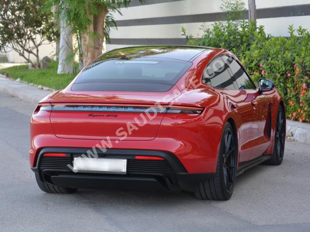 2022 بورش تايكان جي تي اس