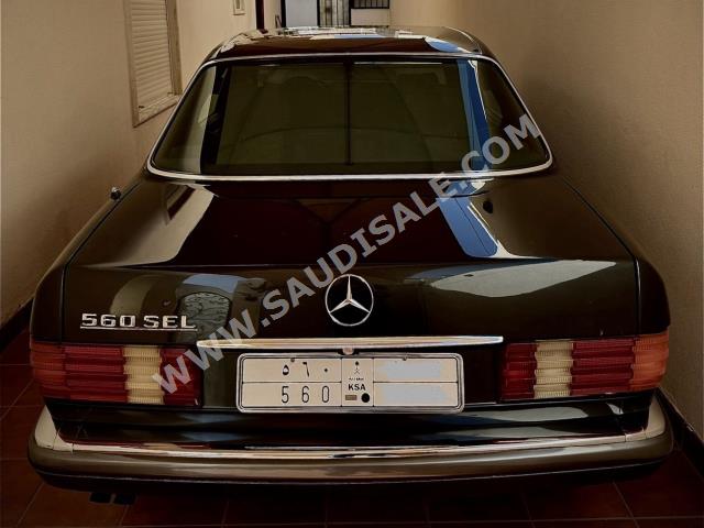 1990 Mercedes-Benz SEL 560