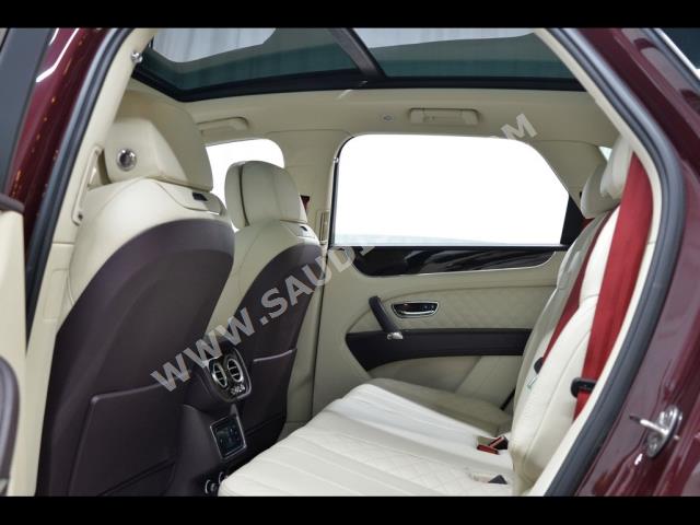 2019 بنتلي بنتايجا