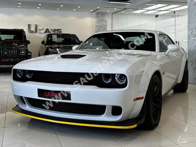 2022 دودج تشالنجر سكات باك وايدبودي