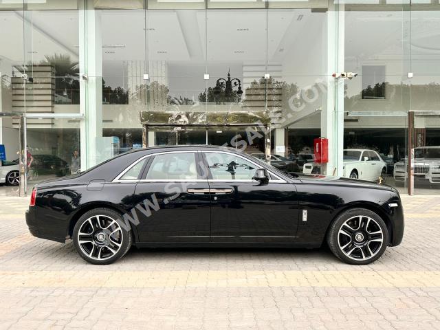 2015 رولز رويس قوست