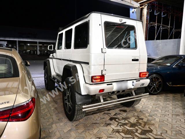 2016 مرسيدس - بنز جي 500 4×4