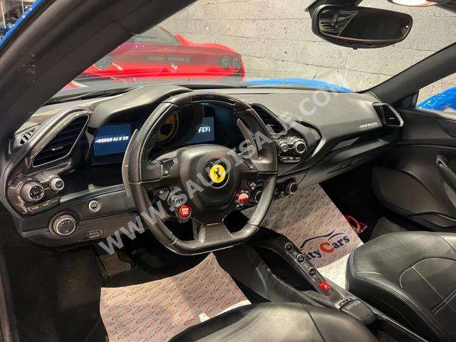 2016 فيراري 488 جي تي بي