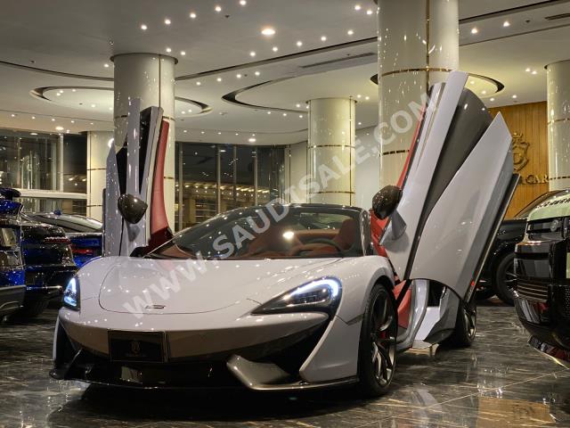 2018 مكلارين 570 اس سبايدر