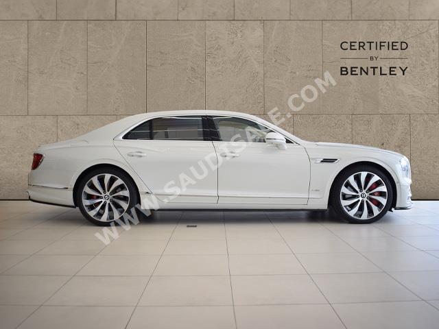2022 بنتلي كونتيننتل فلاينج سبير دابليو 12