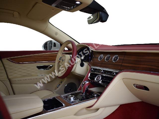 2022 بنتلي كونتيننتل فلاينج سبير دابليو 12