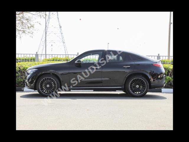 2024 مرسيدس - بنز جي إل سي 200